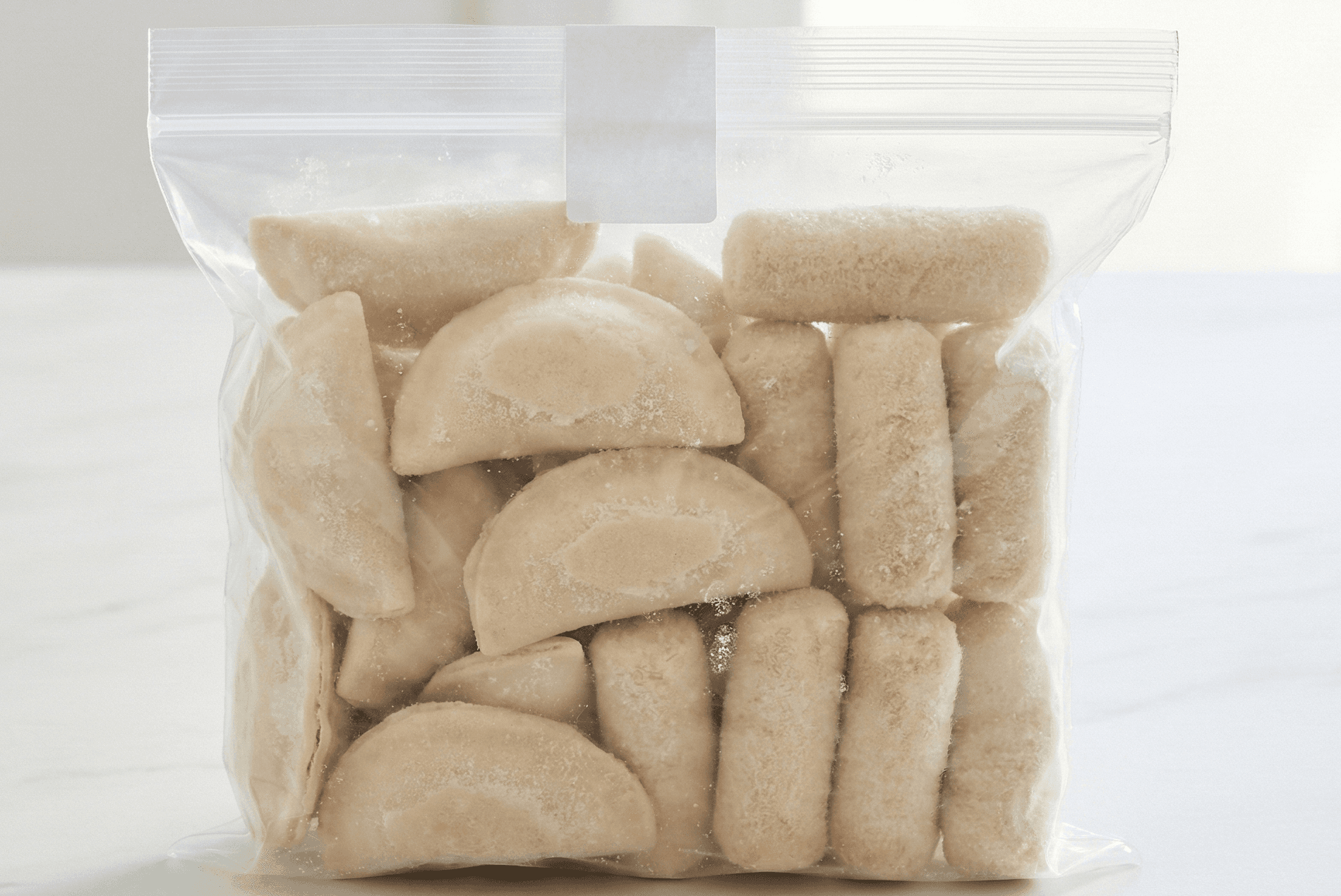 18-piece mixed box of Portuguese snacks in packaging